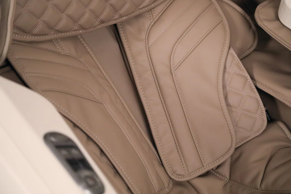 Масажне крісло Casada SkyLiner II Creme/Braun