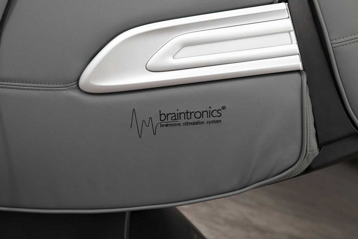 Массажное кресло Casada AlphaSonic II +Braintronics (коричневое)
