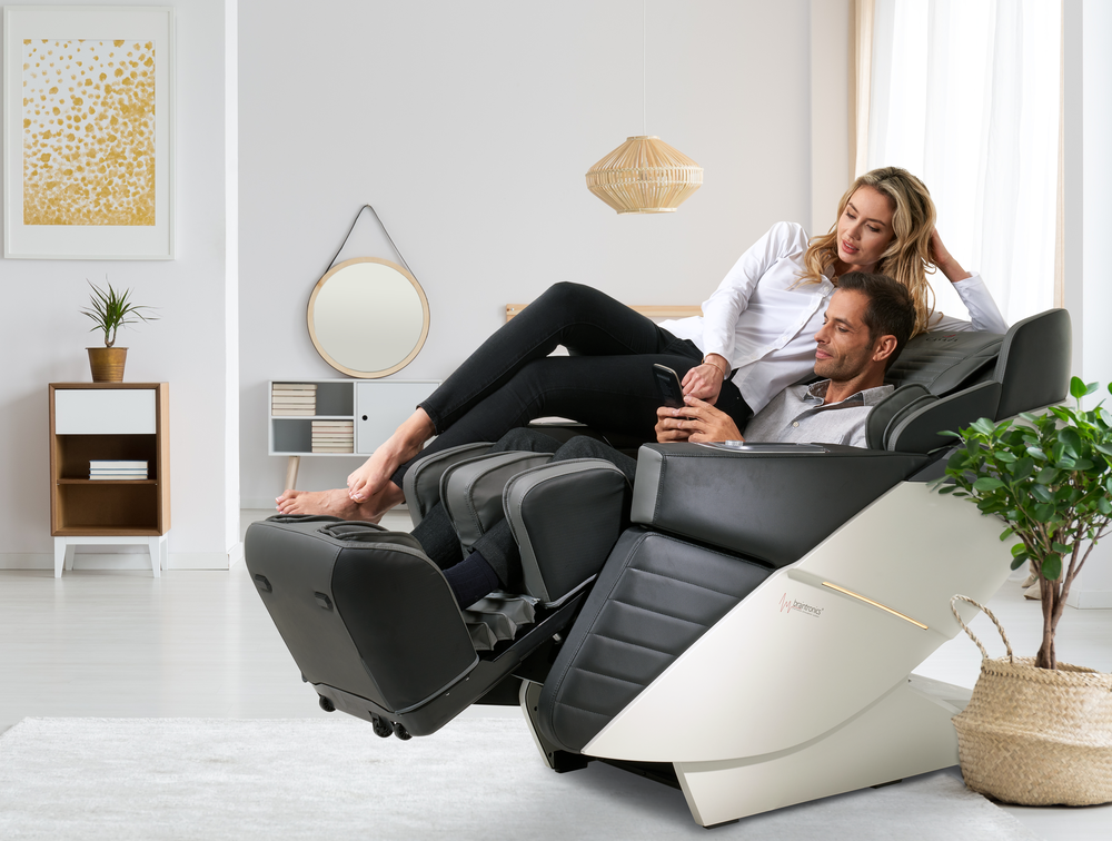 Масажне крісло Casada AlphaSonic III White Black 