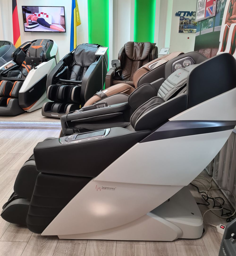Масажне крісло Casada AlphaSonic III White Black 