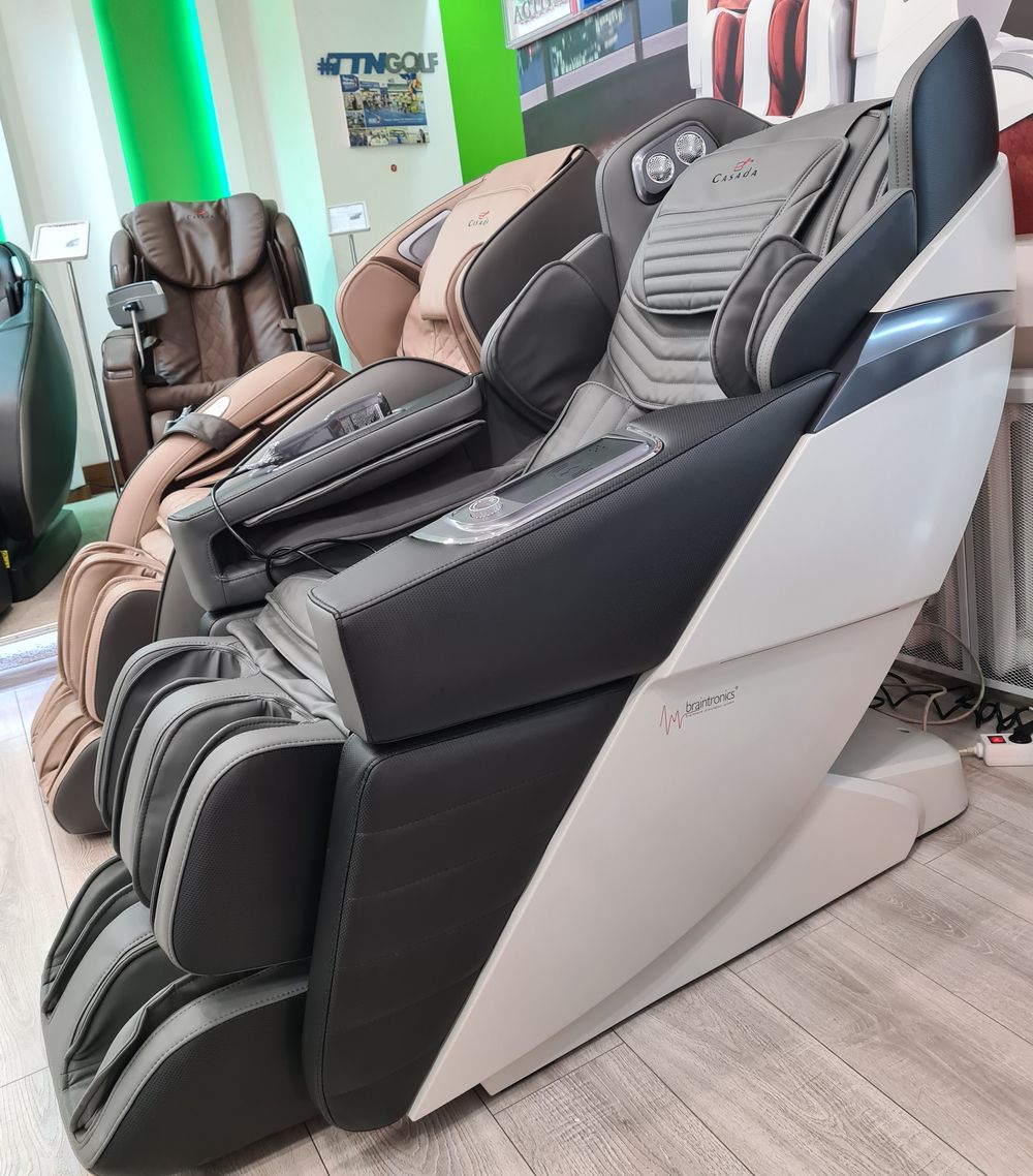 Масажне крісло Casada AlphaSonic III White Black 